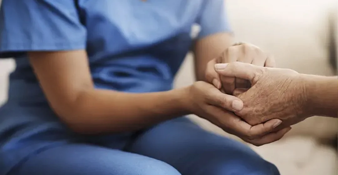 Cómo mantener la compasión en entornos laborales extremos