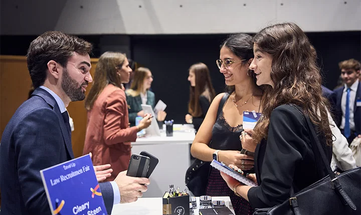 MUA - Futuro Profesional